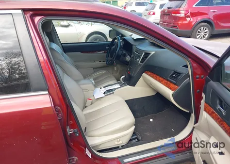 2011 Subaru Outback 2.5I Limited z USA, uszkodzony, nr VIN 4S4BRCKC7B3385853